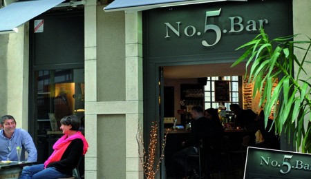 No 5 Bar Pau